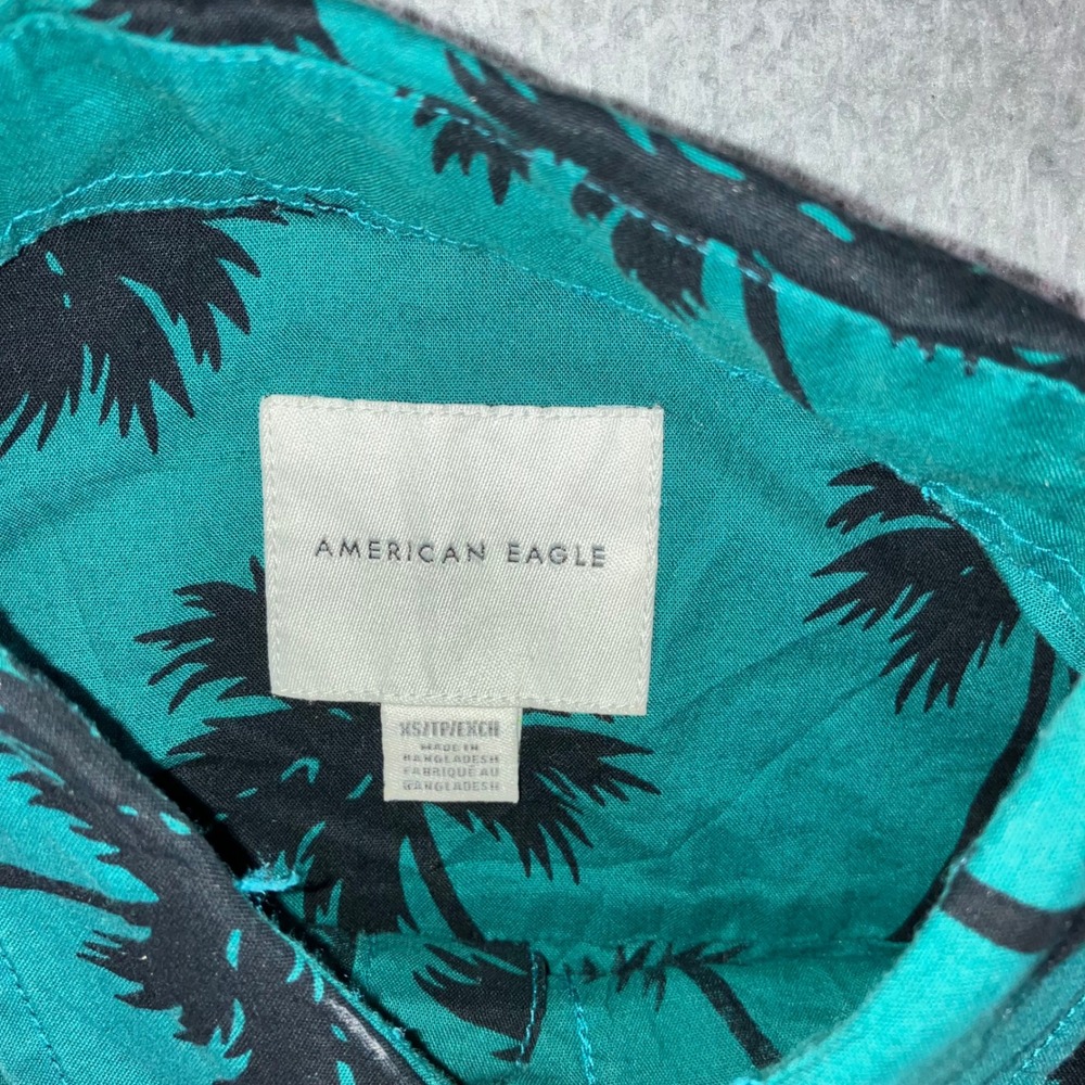 American Eagle Hawaiian Shirt Men XS Teal Palm Tree Print S/S Preppy Beach vaca - Picture 8 of 8